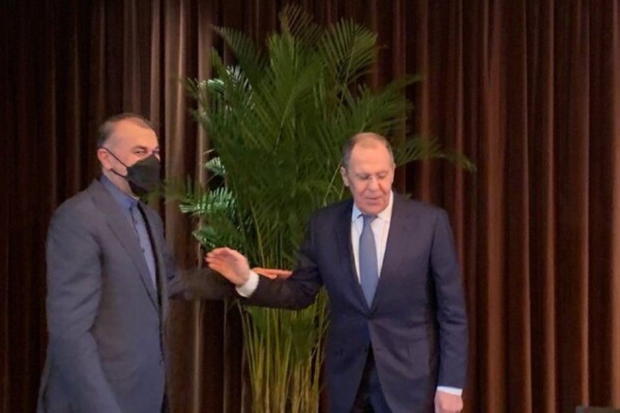 تصویر دیدار امیر عبداللهیان با وزیر خارجه روسیه