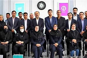 بازدید مدیرعامل بیمه دی از شعبه جنوب غرب تهران