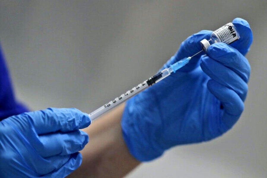 تصویر توضیح وزارت بهداشت درباره ۳ محموله واکسن کرونا در گمرک