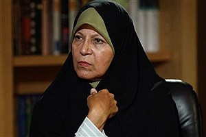 واکنش‌ها به جنجال فائزه هاشمی درباره رضا پهلوی