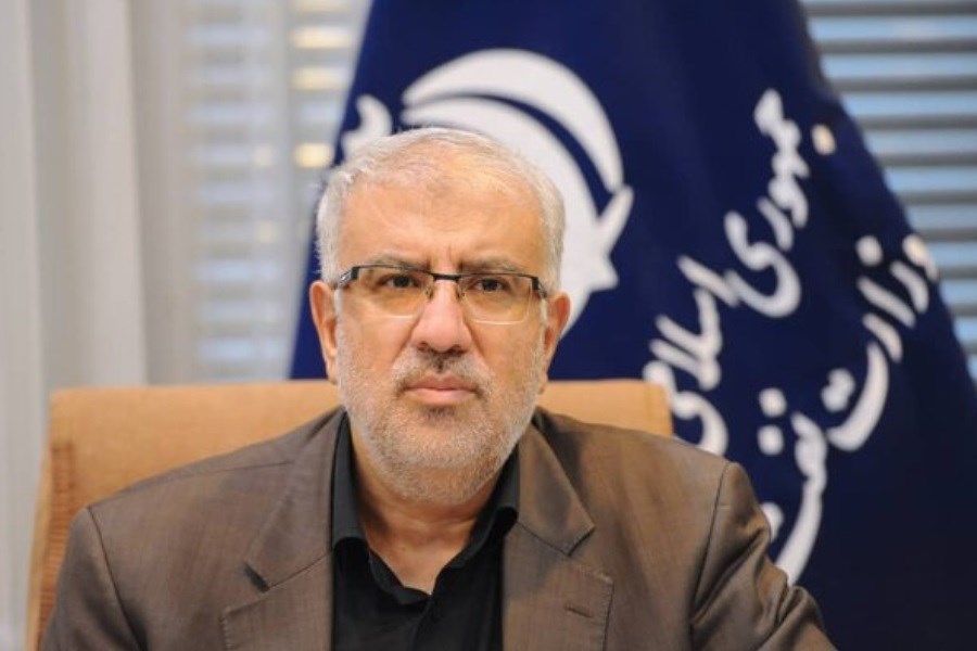 توافق ایران و عمان برای توسعه یک میدان مشترک نفتی