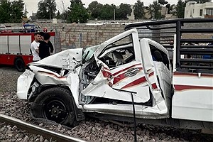 برخورد خودرو با قطار مسافربری در کرج