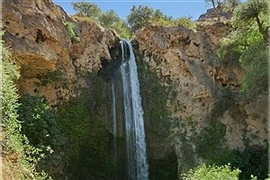 سقوط یک نوجوان از آبشار 70 متری