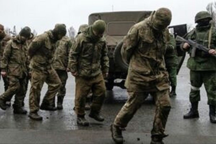 تسلیم شدن ۶۹۴ نظامی اوکراینی در ماریوپل