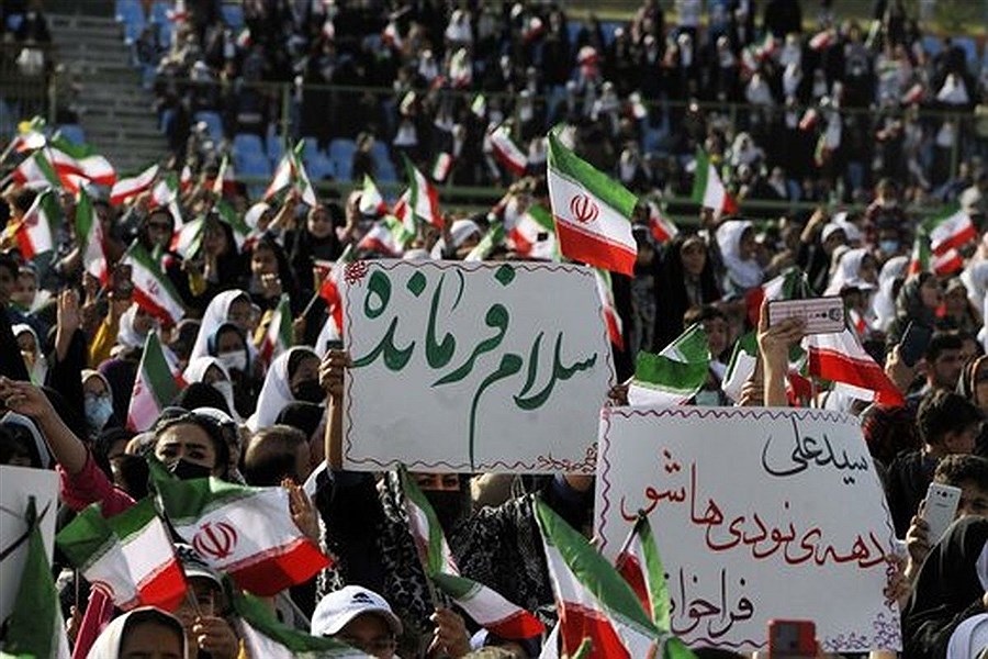 اعتراض کیهان به مخالفان سرود بحث‌برانگیز «سلام فرمانده»