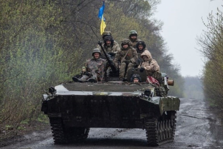 تصویر فیلم از لحظه انهدام تسلیحات نظامی اوکراین توسط مین‌های روسیه&#47; ببینید