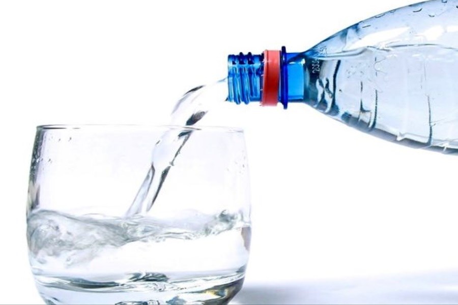 تصویر حتی اگر تشنه نیستید، آب بنوشید