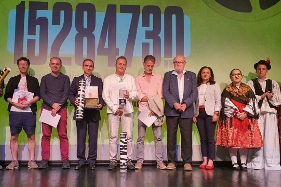 تصویر جوایز جشنواره کرواسی در دستان فیلمسازان ایران