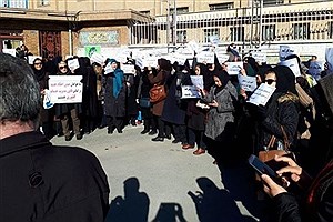 تصویر  تجمعات معلمان و نوجوانان شیرازی را سیاسی نکنید