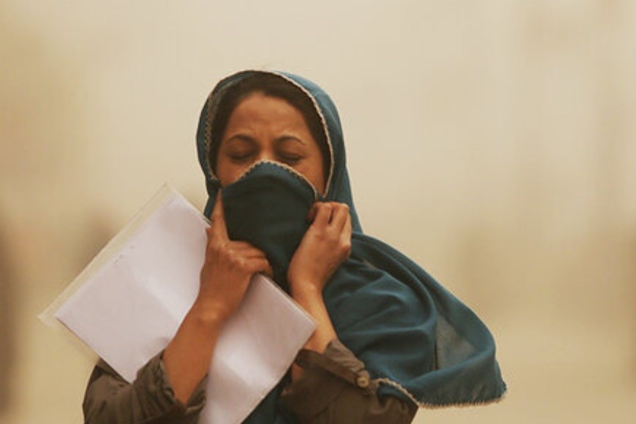 تصویر ۶۲ خوزستانی به دلیل گرد و غبار شدید راهی ICU شدند