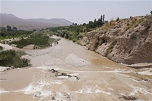 تصویر  انسداد رودخانه‌های ۳ محور روستایی جیرفت به علت طغیان