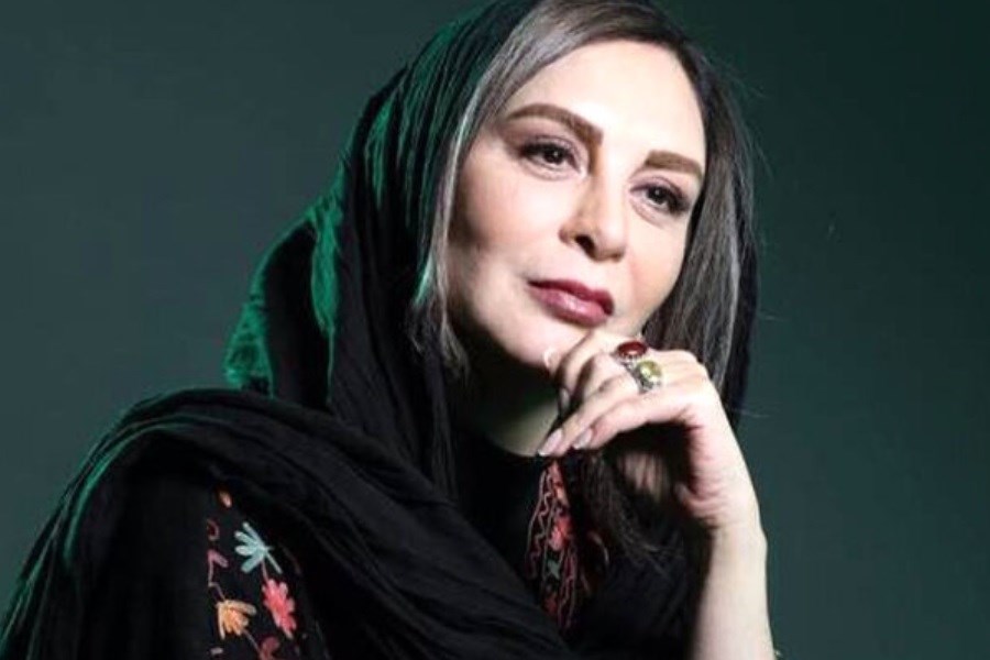 تصویر کشف حجاب بازیگر زن مشهور ایرانی
