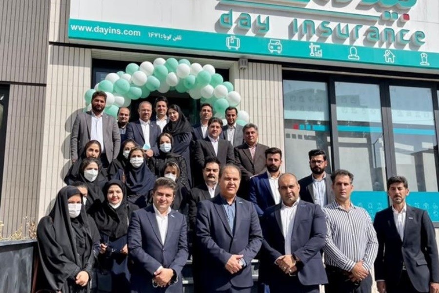 تصویر آیین بازگشایی ساختمان جدید شعبه کرمانشاه شرکت بیمه دی برگزار شد