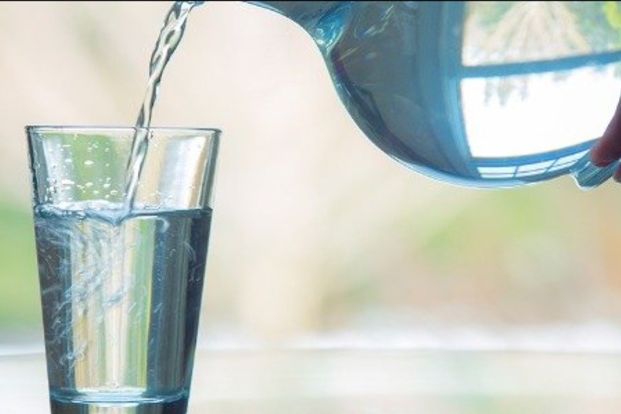 خطرات نوشیدن آب سرد را جدی بگیرید