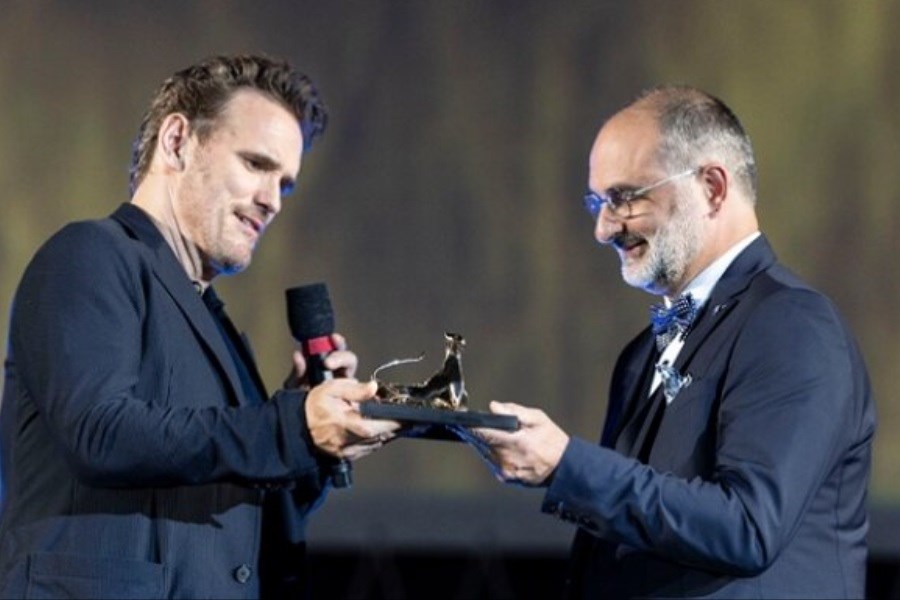 تصویر جایزه لوکارنو برای مت دیلون