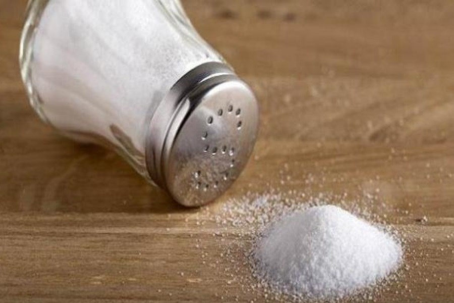 نمک چه بلایی بر سرمان می آورد؟
