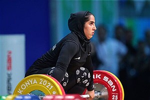 تصویر  یک طلا و ۲ برنز الهام حسینی در وزنه‌برداری بازی های کشورهای اسلامی