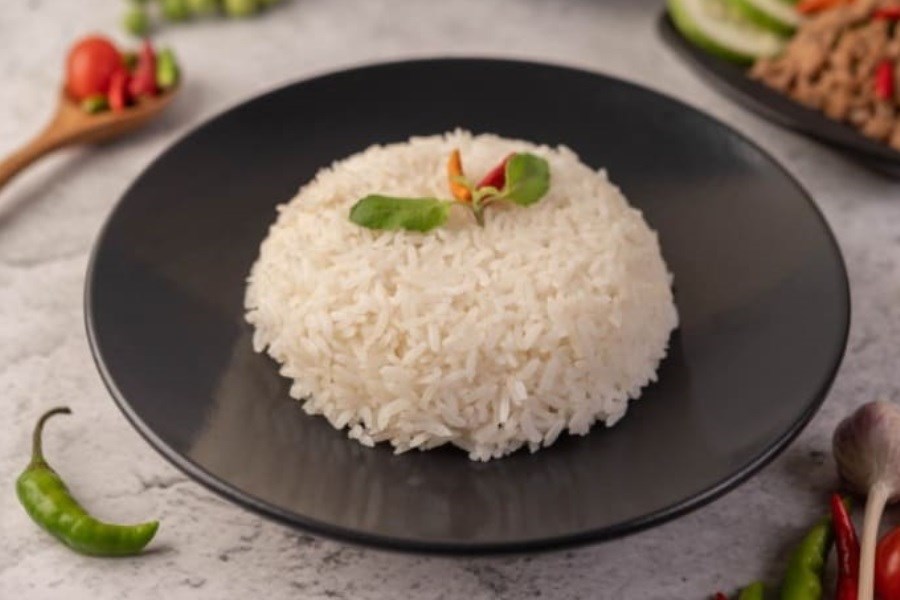 تصویر عوارض زیاده روی در خوردن برنج سفید