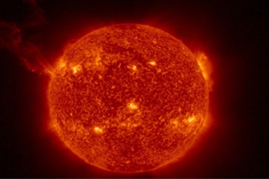 چرا برخلاف خورشید فضا بسیار سرد است؟
