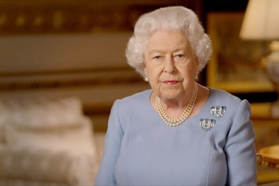 تصویر ملکه انگلیس در شبکه پرس تی‌وی