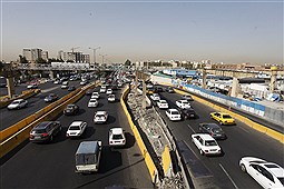 ثبت تخلف‌های رانندگی در بزرگراه شهید چمران