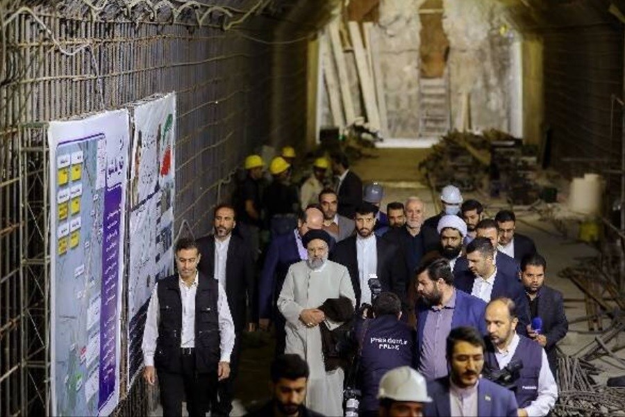 تصویر جزئیات بازدید رئیس‌جمهور از روند احداث مترو اسلامشهر
