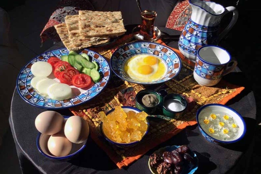 تصویر صبحانه در مناطق مختلف ایران به چه روشی سرو می شود؟