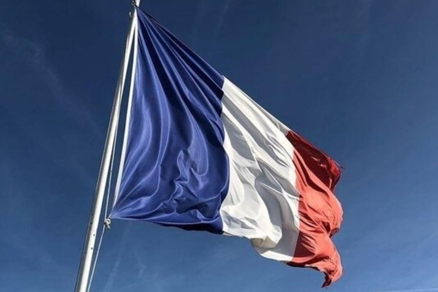 شلیک به یک زن محجبه در فرانسه