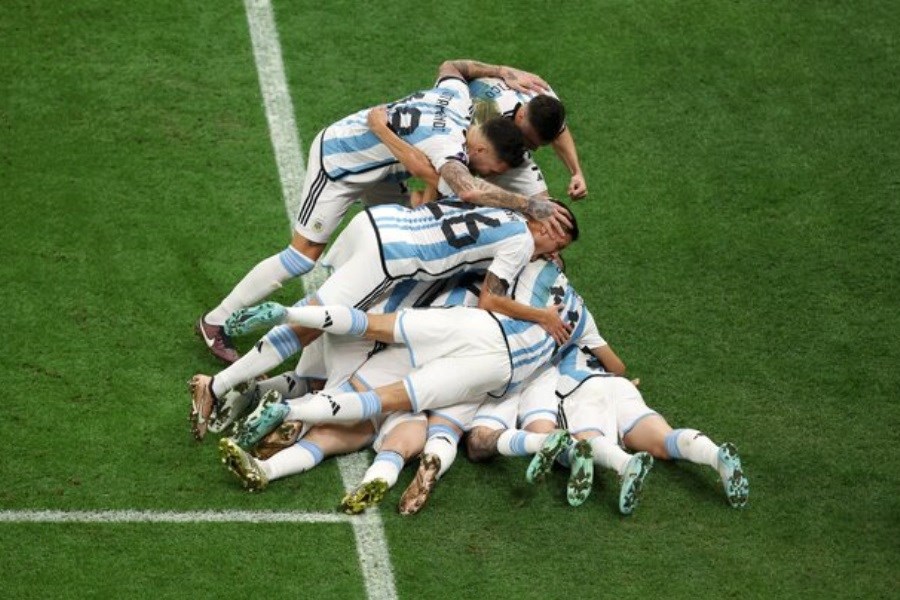تصویر آرژانتین بدون مسی هم پیروز شد&#47; حذف شیلی و صعود کانادا