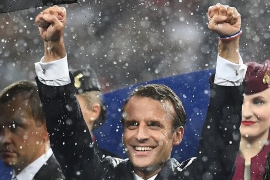 تصویر شادی مکرون پس از گلزنی فرانسه در فینال + عکس