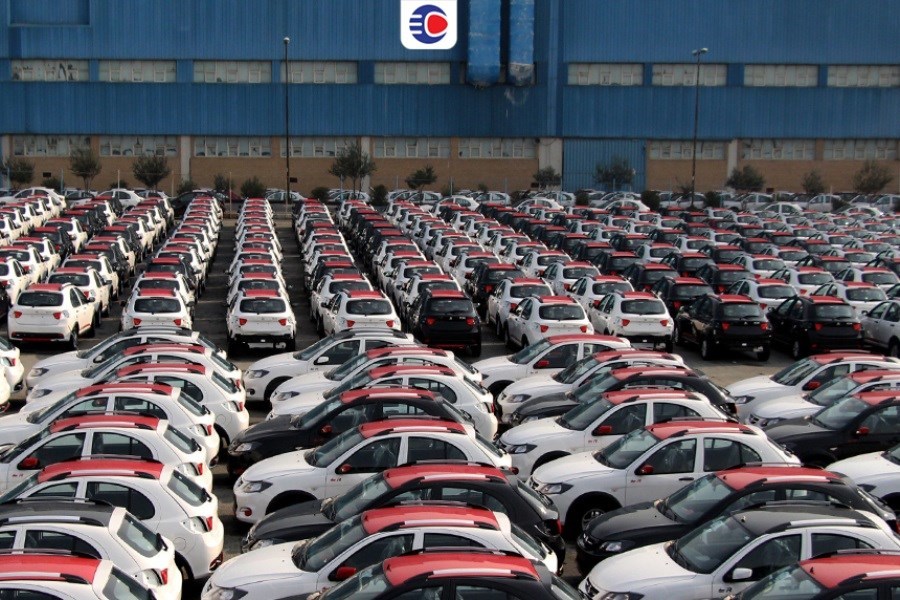 تصویر افزایش بالای ۱۰۰ میلیونی قیمت برخی خودروها در عرض یک‌ماه