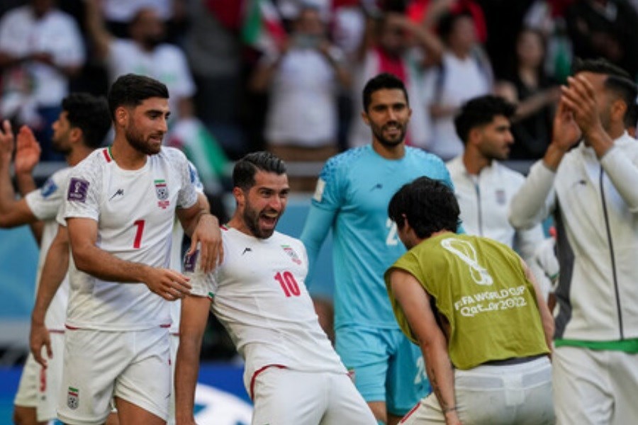 تصویر فوتبال ایران رفع تعلیق شد