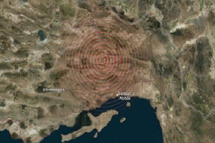 تصویر وقوع زمین لرزه ۴.۳ ریشتری در فین هرمزگان