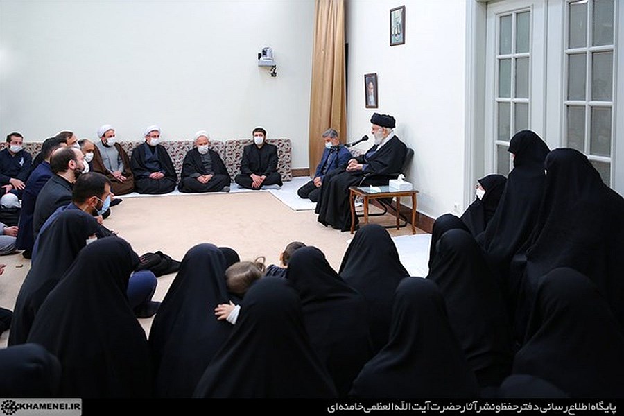تصویر ابتکار و کارهایی که مرحوم آقای مصباح کرده‌اند باید ادامه پیدا کند