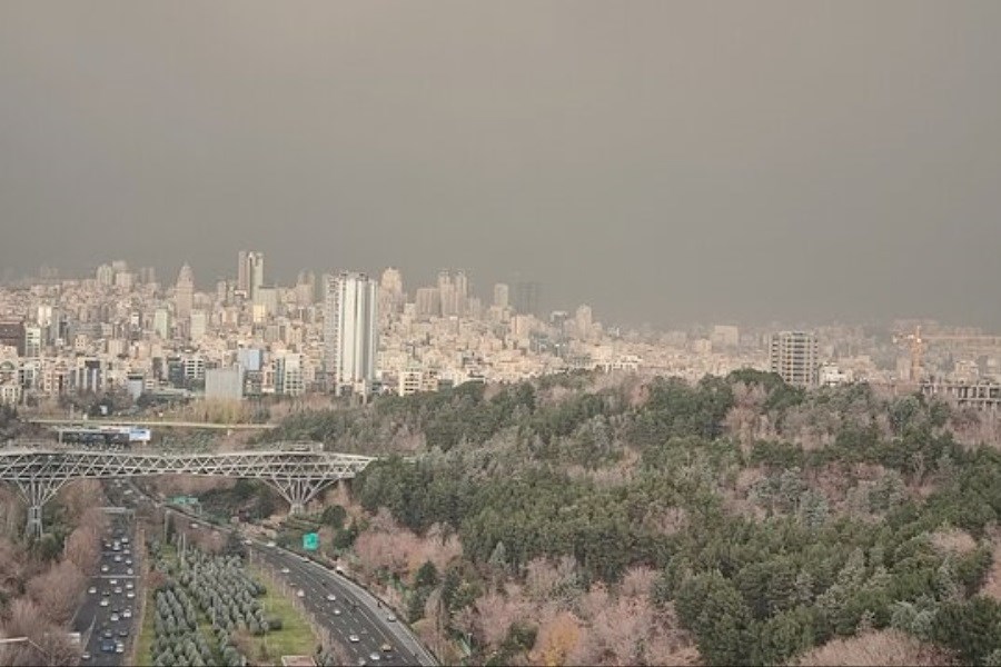 تصویر تداوم آلودگی هوا در شهرهای صنعتی&#47; آغاز بارش ها از روز پنجشنبه