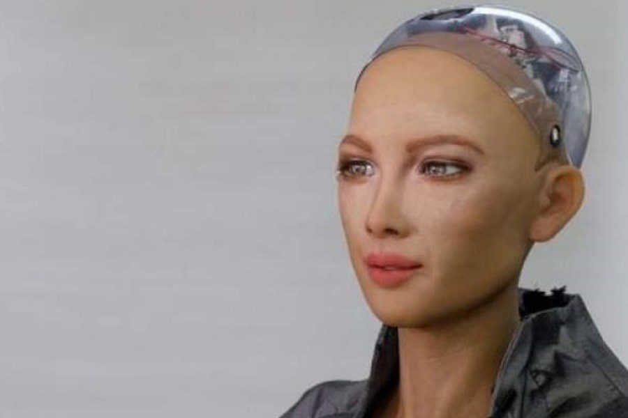 تصویر صحبت‌های ربات سوفیا درباره ایلان ماسک