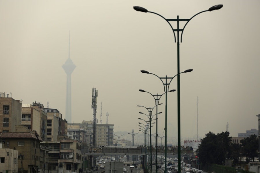 تصویر وضعیت قرمز هوا برای پایتخت نشینان&#47; تهرانی ها مراقب باشند