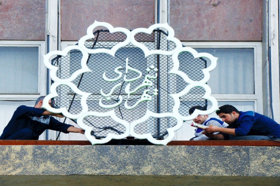 اتمام جداره سازی میدان حسن آباد