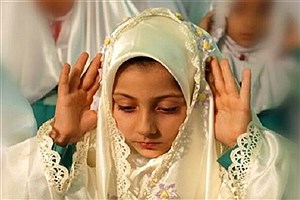 طرح یاوران نماز در مدارس انجام می شود