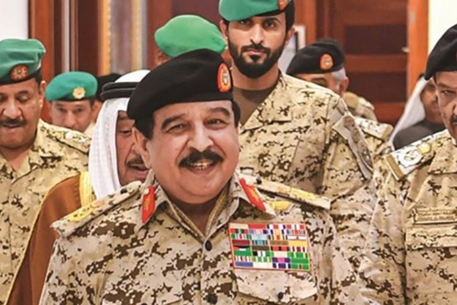 گزافه‌گویی فرمانده ارتش بحرین علیه ایران