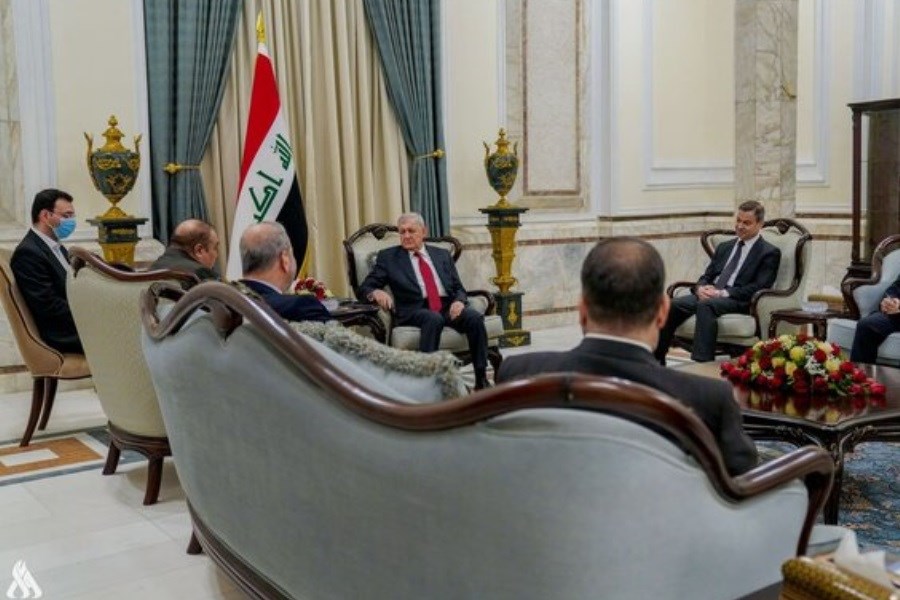 تصویر تاکید بر گسترش همکاری ها در دیدار معاون وزارت خارجه ایران با رئیس جمهور عراق