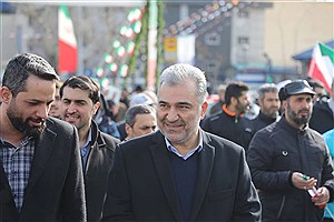 مدیرعامل بانک دی در راهپیمایی 22 بهمن حاضر شد