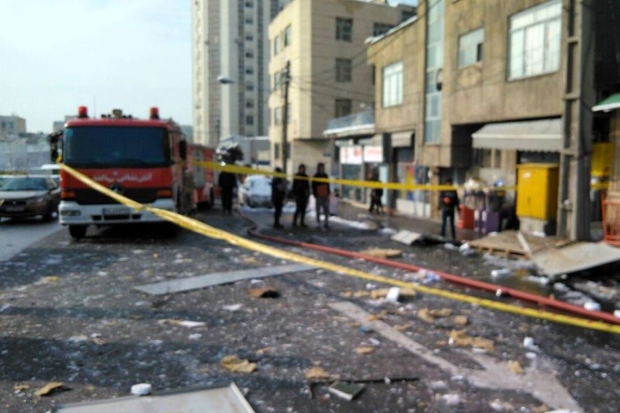 تصویر نشست گاز شهری در خیابان ستارخان تهران حادثه آفرید
