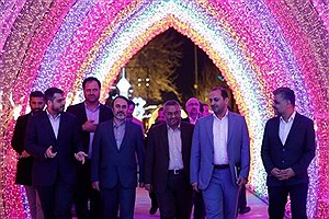 بازدید اعضای شورای شهر و معاون خدمات شهری شهرداری تهران از جشن نور