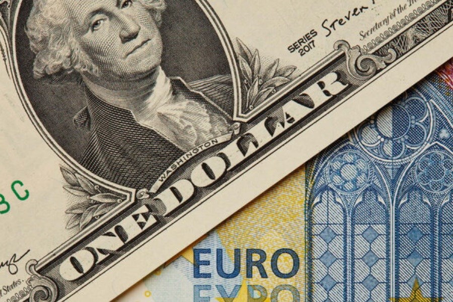تصویر آخرین قیمت دلار، یورو و درهم در مرکز مبادله