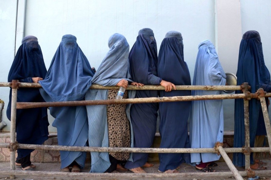 تصویر ممنوعیت جدید و باورنکردنی طالبان برای زنان