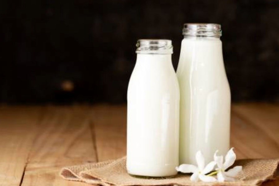 4 هزار لیتر شیر بدون مجوز در سرخه کشف شد