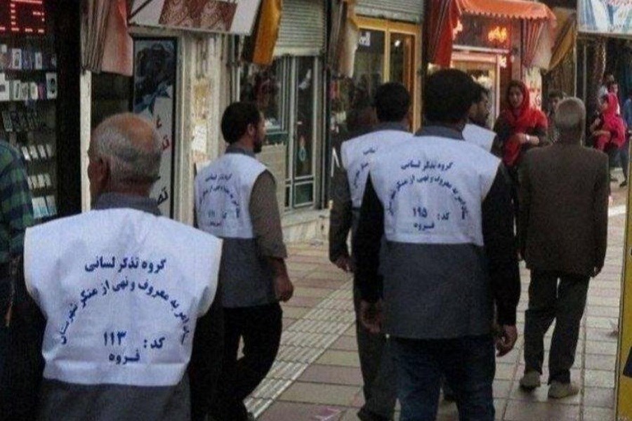 تصویر ماجرای گروه تذکر لسانی مردان در خیابان های قروه&#47; جنجال عجیب بازنشر یک عکس