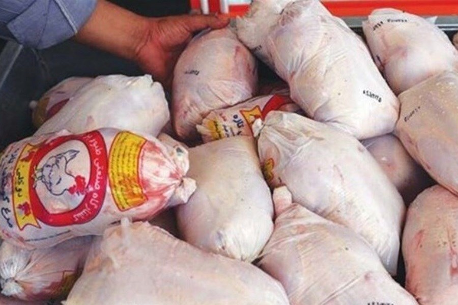تصویر نرخ مصوب مرغ در بازار همان ۶۳ هزار تومان است