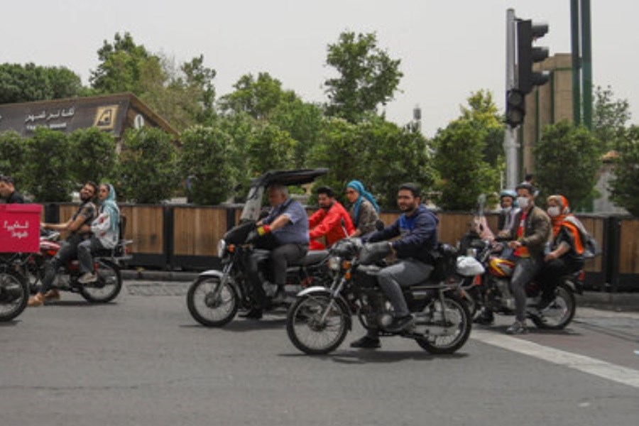 تصویر توقیف ۸۰۰ موتورسیکلت به دلیل تخلفات پلاک در تهران